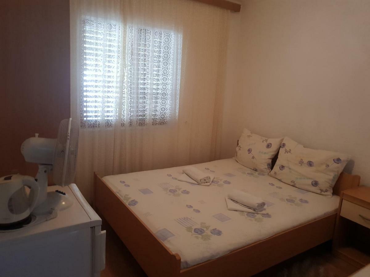 Guest House Alisa Hvar Town Kültér fotó